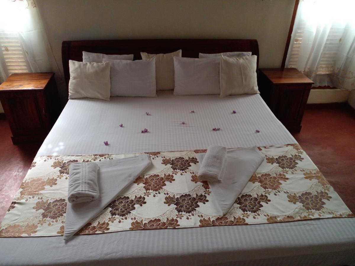 4Ty Two Homestay 高尔 外观 照片