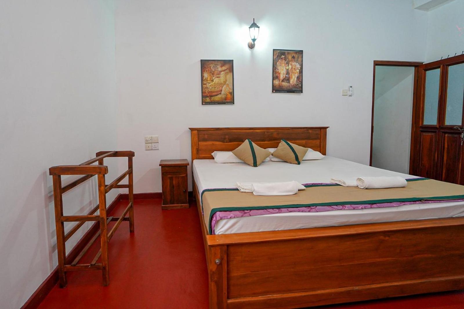 4Ty Two Homestay 高尔 外观 照片
