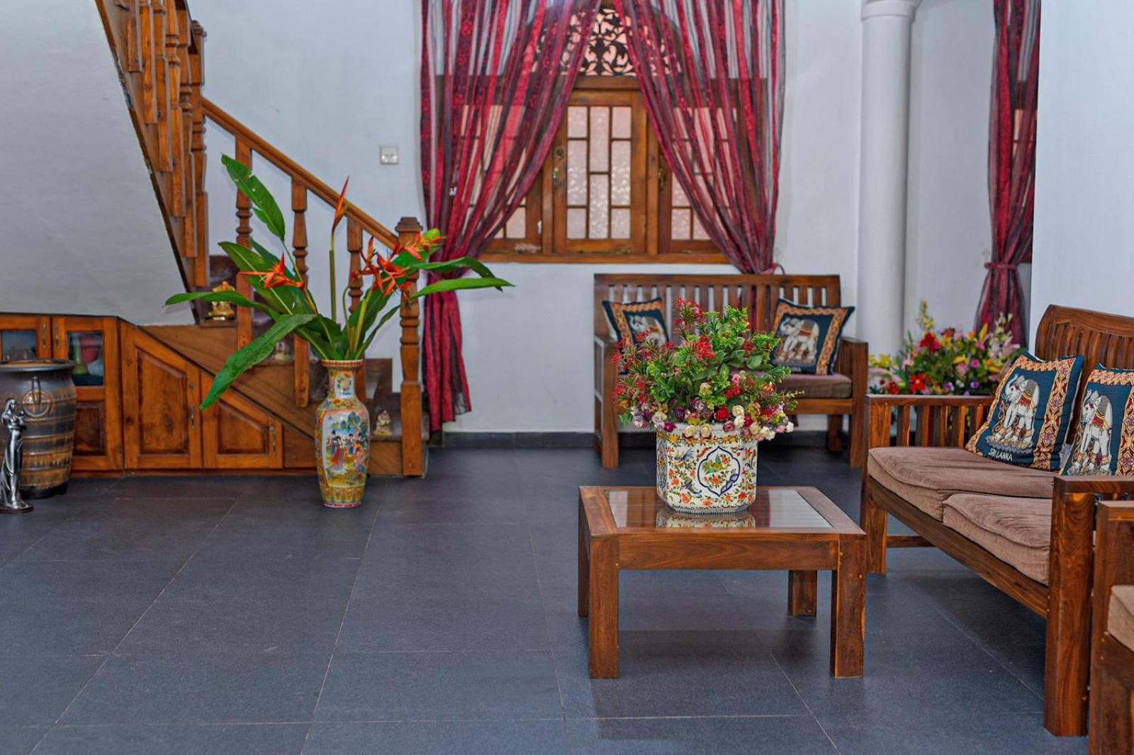 4Ty Two Homestay 高尔 外观 照片