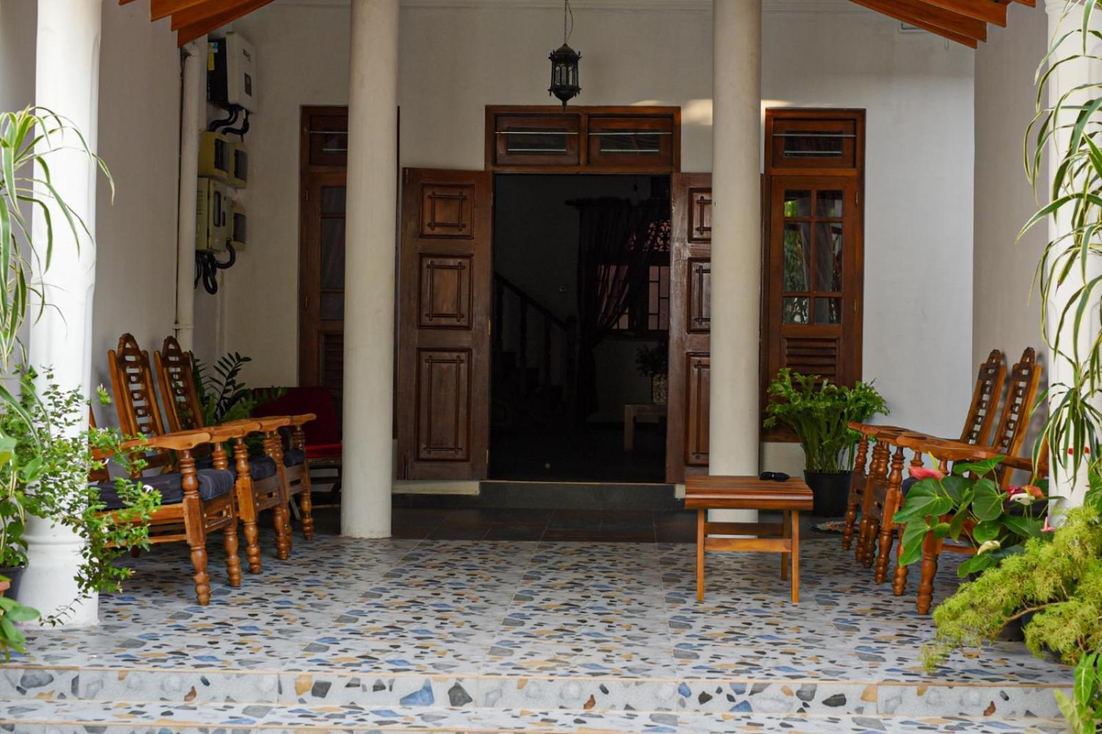4Ty Two Homestay 高尔 外观 照片