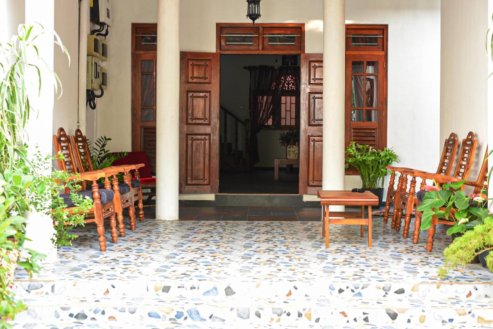 4Ty Two Homestay 高尔 外观 照片