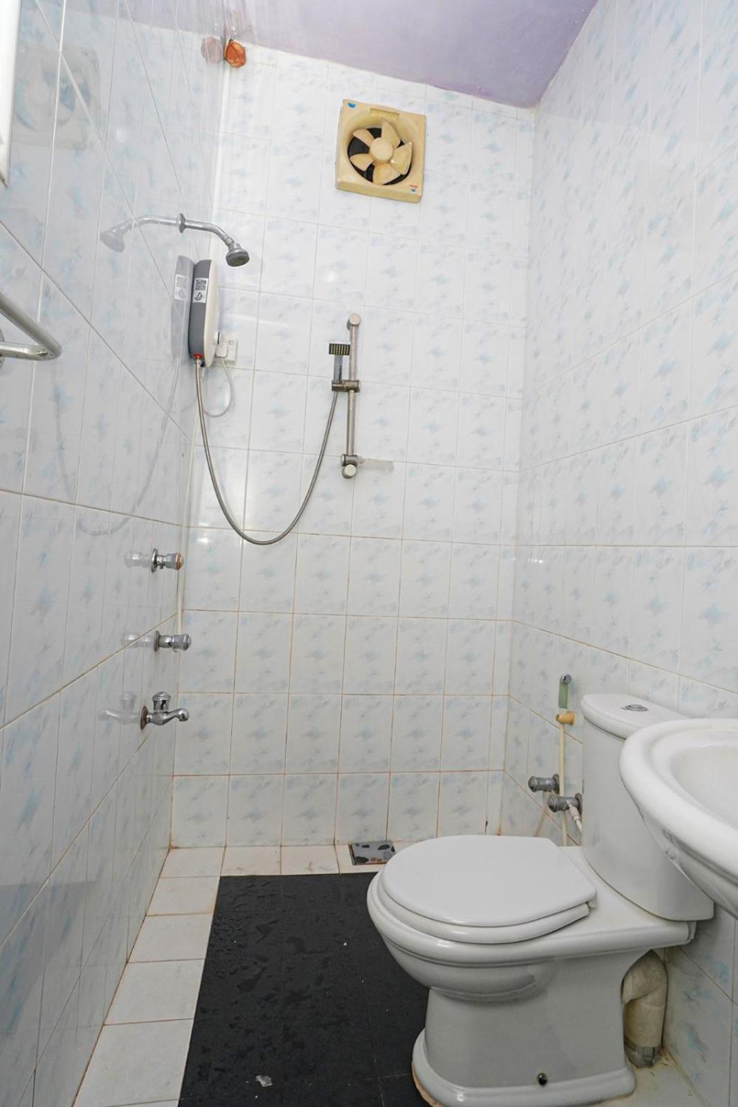 4Ty Two Homestay 高尔 外观 照片