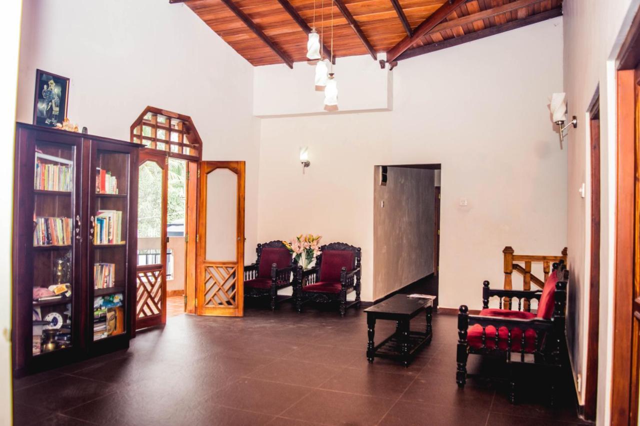 4Ty Two Homestay 高尔 外观 照片