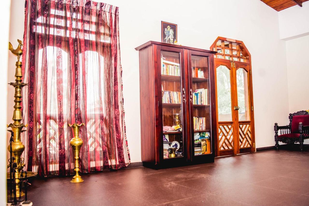 4Ty Two Homestay 高尔 外观 照片