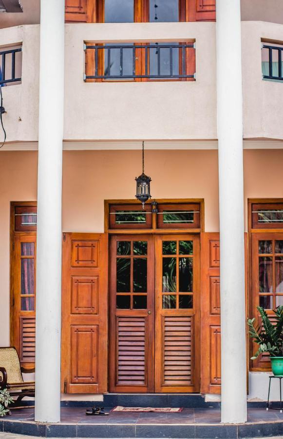 4Ty Two Homestay 高尔 外观 照片